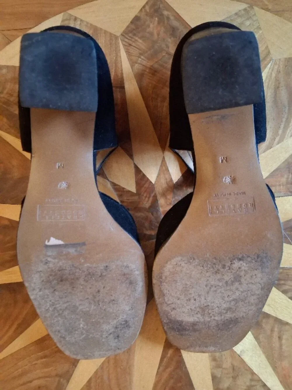 Fratelli Rossetti Classic Black Suede Soft Square-Toe T-Strap Heels US 9.5 M